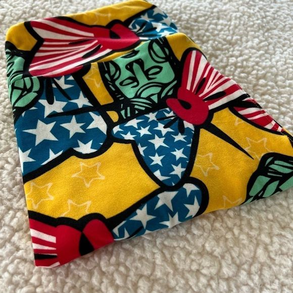 NWT LuLaRoe Yellow Patriotic Leggings w/fun Lady Liberty Design! Size OS (2-10) - Picture 3 of 5